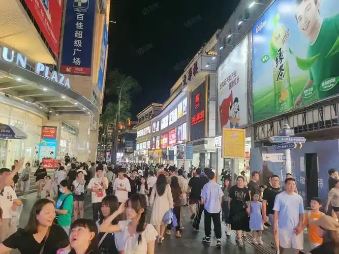 奶茶 咖啡 手打柠檬茶 各类网红小吃,广州天河龙洞番禺万达广场(商业)