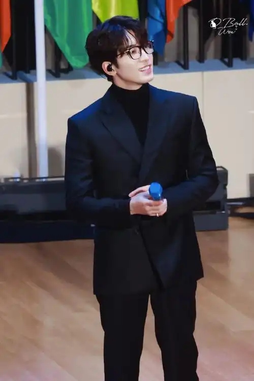 全圆佑绝美氛围#78#全圆佑名品美貌#231115 une