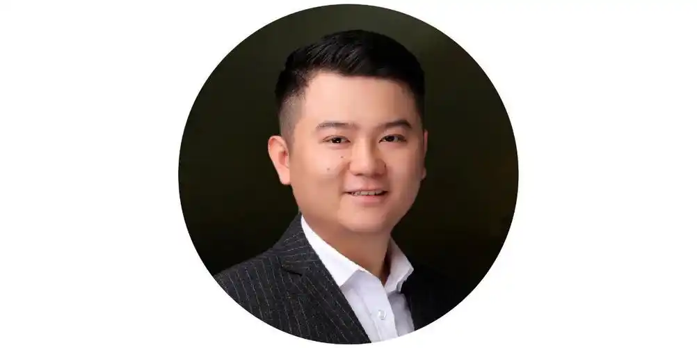 近日,袁振先生接受国际设计网采访,分享了对照明设计