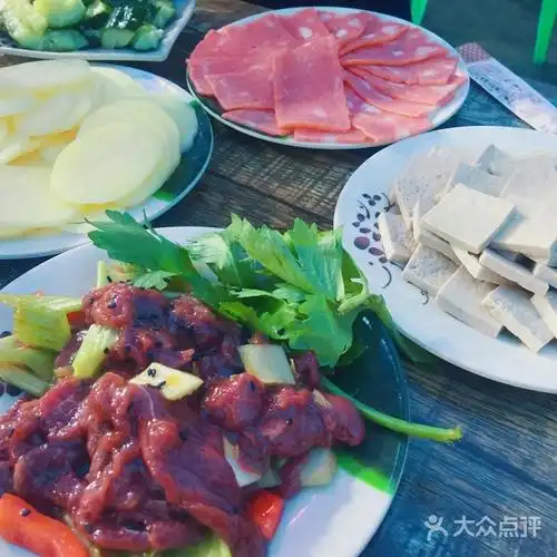 黔香大吉祥烙锅贵州小豆腐