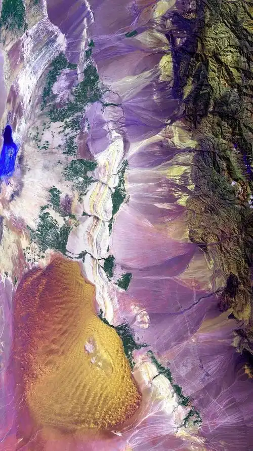 吐鲁番盆地鸟瞰图,中国 ( nasa)