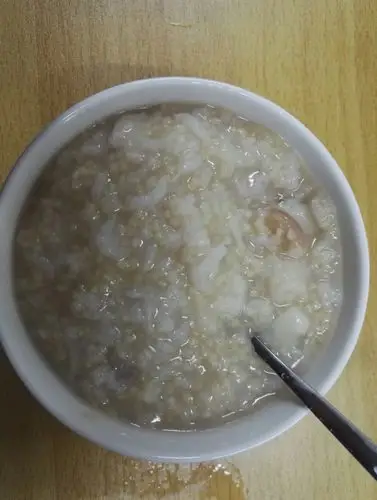 天渐亮,一碗小米粥,温暖整个夜
