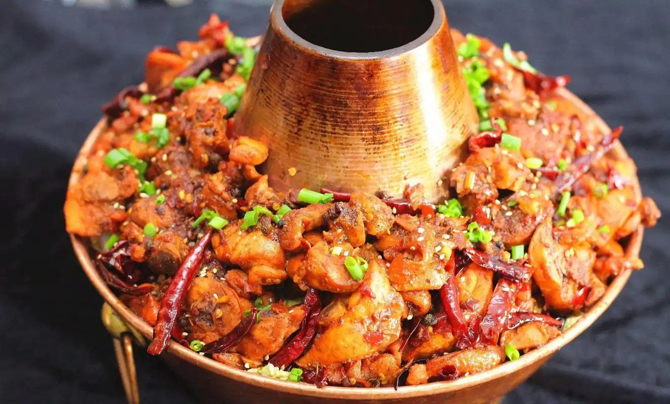 97 7915店名:沧州流河火锅鸡(新世界百货店) 营业时间:11:00-22