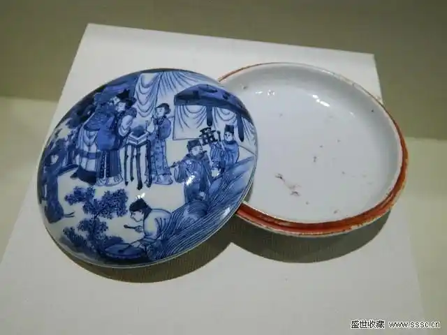 乾隆款青花人物印泥盒