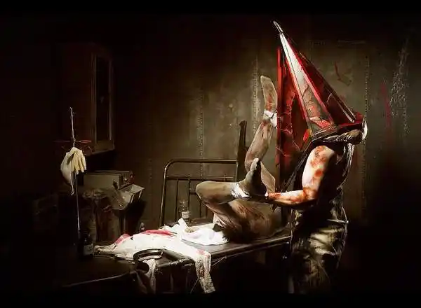 科乐美官方店新发寂静岭三角头海报玩家浮想联翩