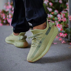 adidas yeezy boost 350 v2 sulfur 椰子侃爷 硫磺 抹茶绿 fy5346