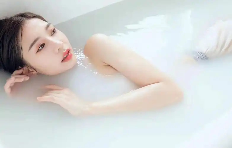 私房写真i浴缸人鱼