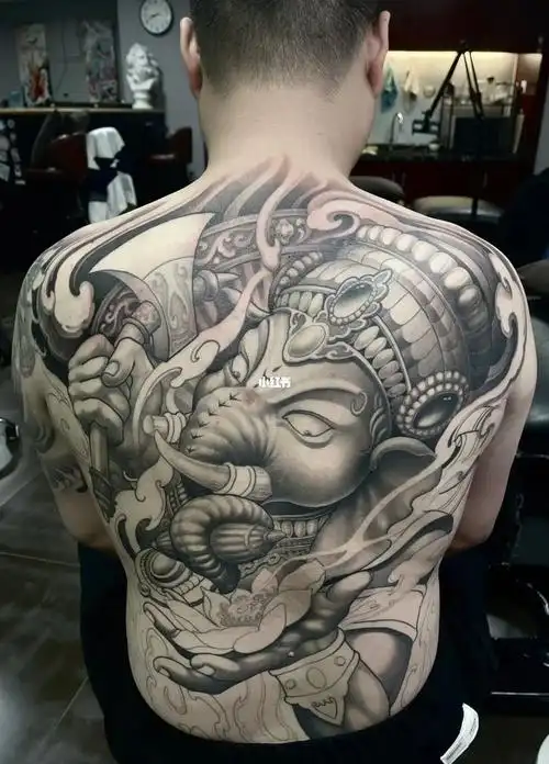 杭州纹身  #满背纹身  #象神纹身  #新传统纹身  #玄龙纹身
