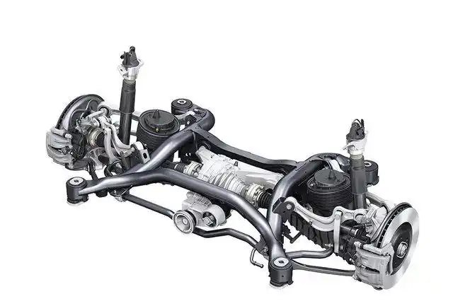 后悬挂也采用了多连杆式设计,并配备了空气弹簧.