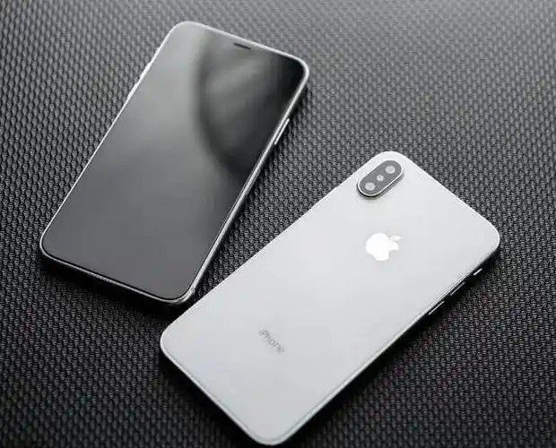 剪掉刘海的iphone9你喜欢吗传闻9月份与大家见面