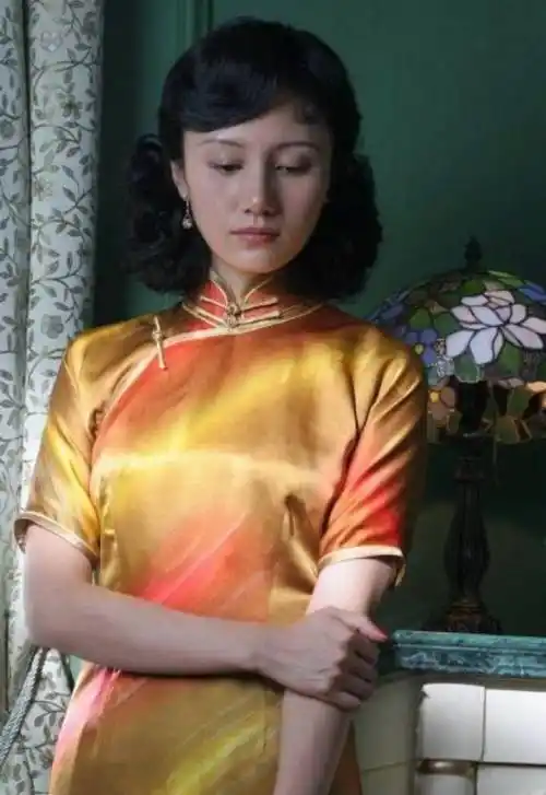 袁泉穿旗袍让我惊叹不已!