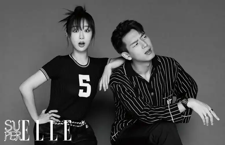 李现携手杨紫登某时尚杂志封面质感大片展现别样风格