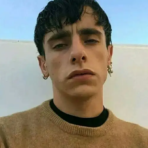 戴耳环的痞子_欧美男生头像图片_扣扣居