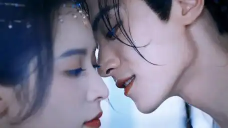 嫁东宫:删减吻戏曝光!喻非宸大婚之夜变怂包,月见扯腰带献吻