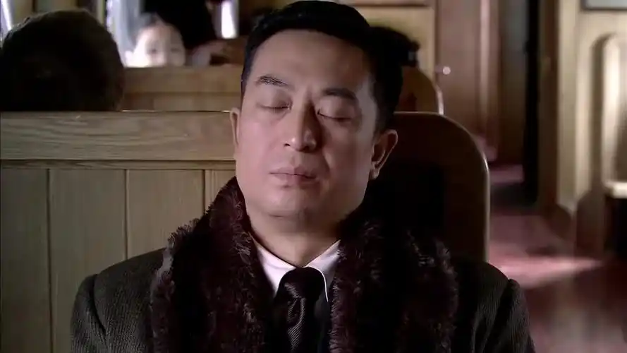 悬崖这才是演技派张嘉译咏梅飙戏全程零互动却惊心动魄