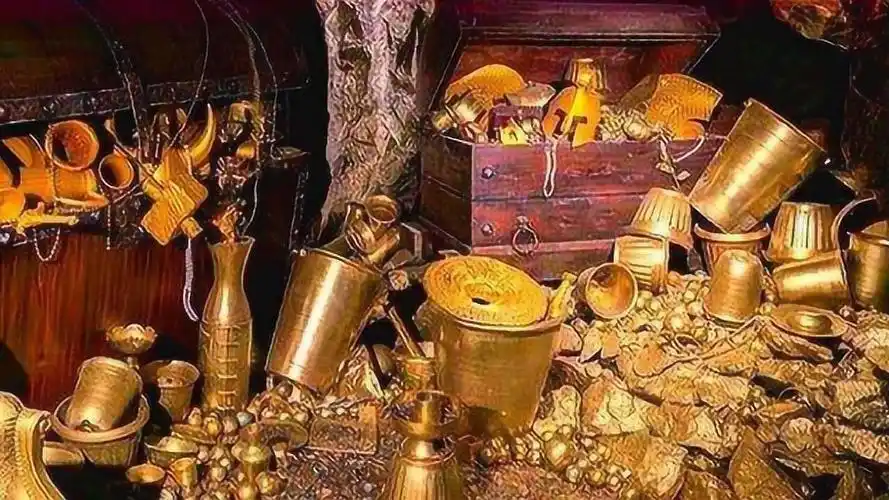 张家界发现一山洞,挖到大量金银财宝,专家:这是李自成的宝藏!