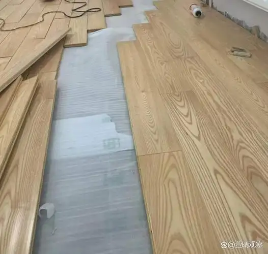 瓷砖与木地板相比,还有一个公认的优势,那就是"更抗造".