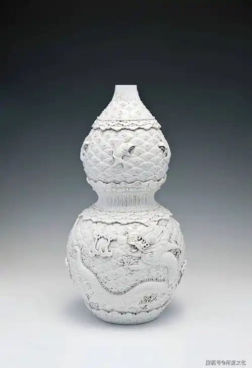 王炳荣造雕刻白瓷如何鉴定真假 看这几点!