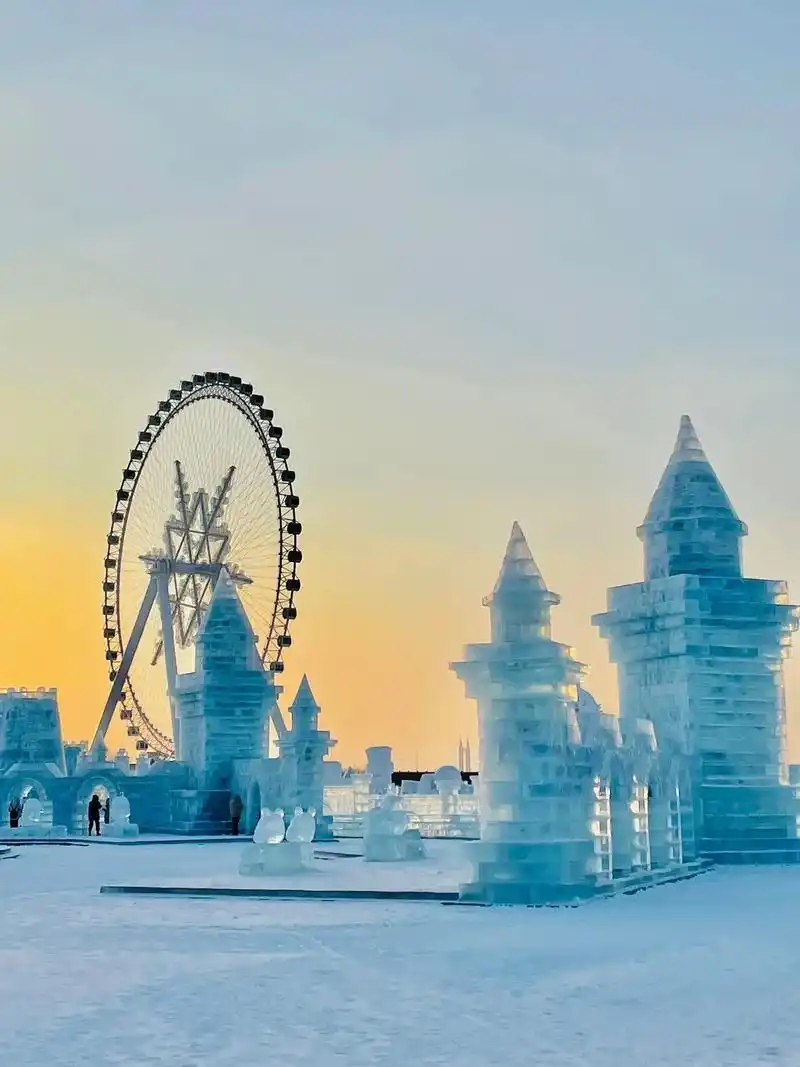 南方人是不是被惊到了.第25届哈尔滨冰雪大世界占地82万平方 - 抖音