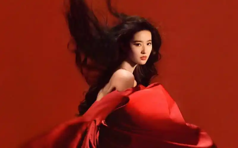 刘亦菲红裙雕刻感大片