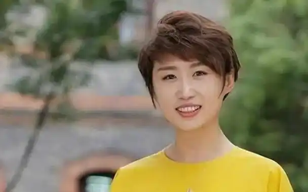 纪实施之皓近况二婚娶了弟子李楠后来赴巴新执教