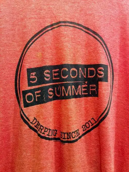 摇滚乐推荐725sos五秒盛夏