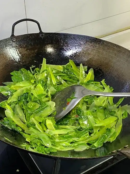 奶奶家常菜大公开㊙️|下饭炒莴笋🥬