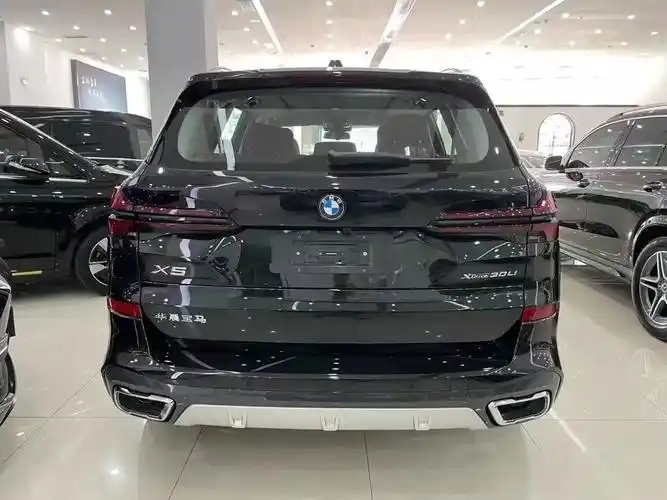 新款宝马x5价格大跳水,落地六十出头,大量现车资源,首付