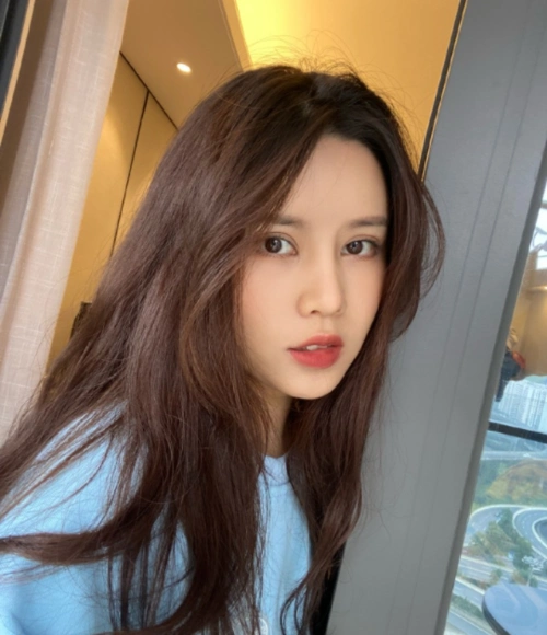 网红麦小兜个人生活照写真集图片