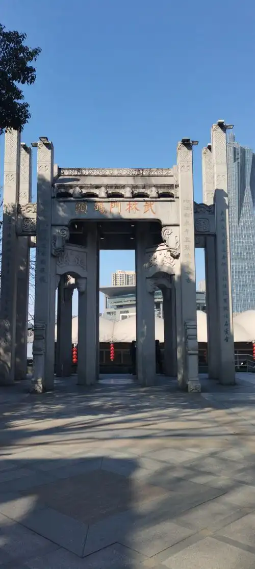 京杭大运河武林门东侧景