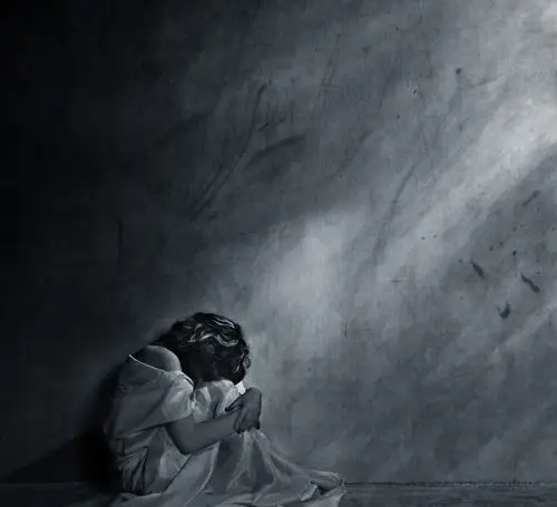 工作的挫败,生活的困苦,命运的坎坷,让朱尊尊的内心绝望而崩溃