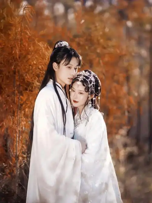 汉服情侣写真执子之手与子偕老