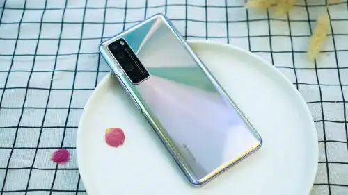 华为nova7系列正式发布:7号色至美亮相,真的是美不胜收!