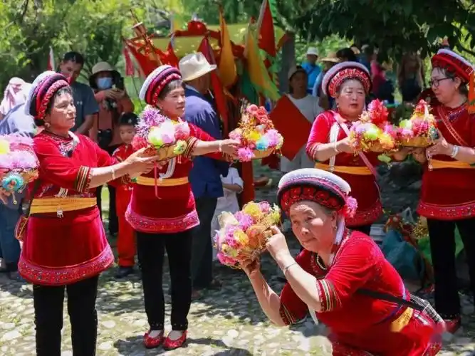 大理白族绕三灵见闻纪实