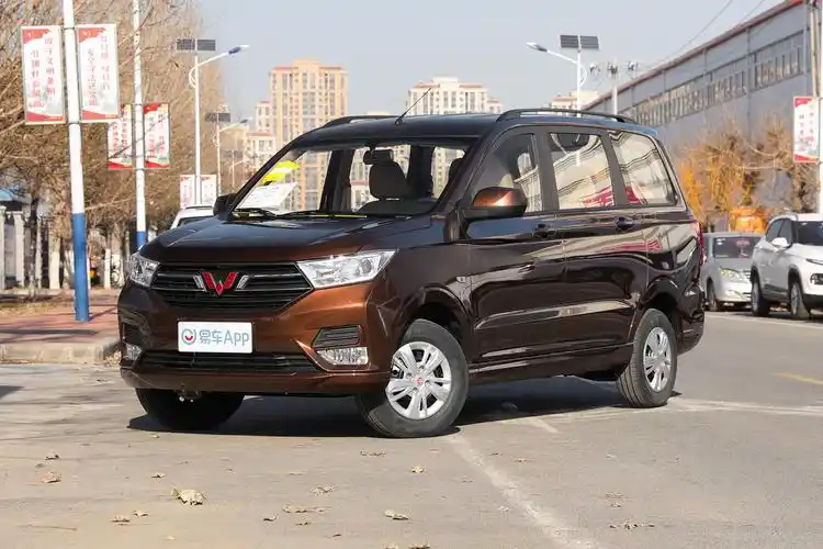 2021款五菱宏光s改款15l手动舒适型