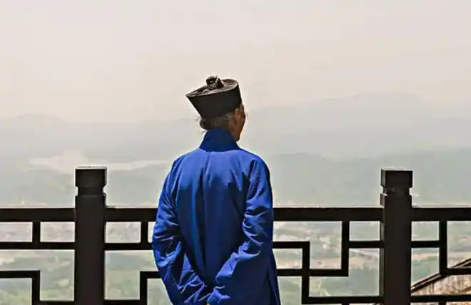 李代桃僵,借尸还魂,且看道士作法