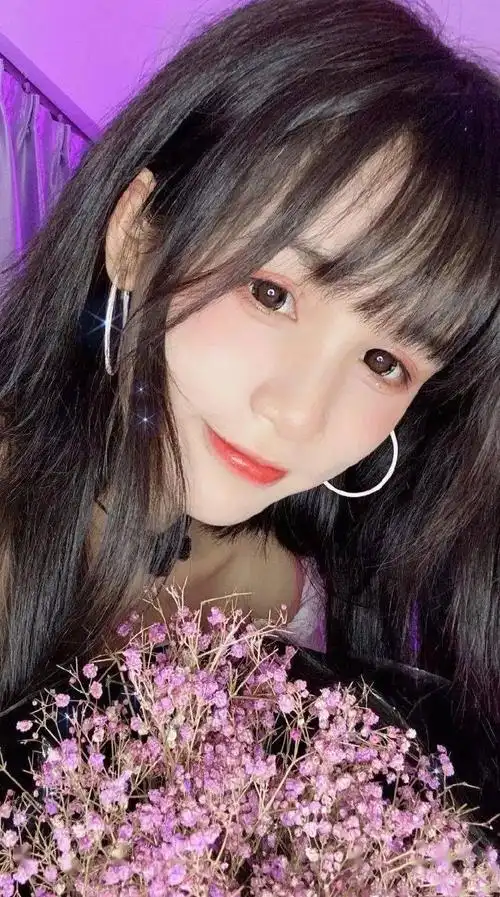 手机壁纸网红萌小叶