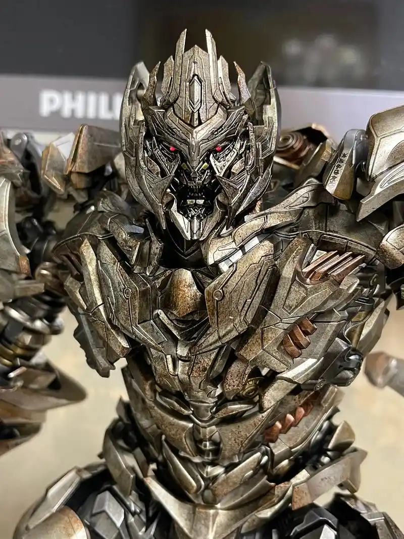 变形金刚 #威震天 买个床太帅啦! - 抖音