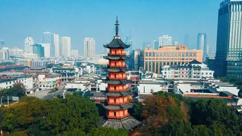 中国浙江宁波城隍庙天封塔