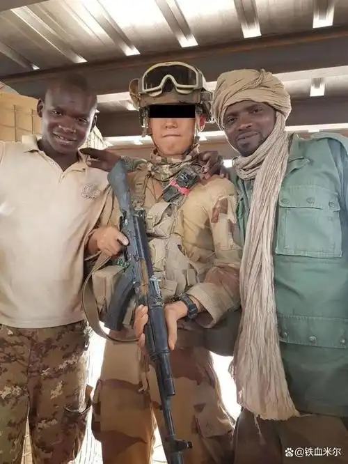 中国小伙在法国参加外籍兵团,杀过人,工资高,服役7年给法国籍