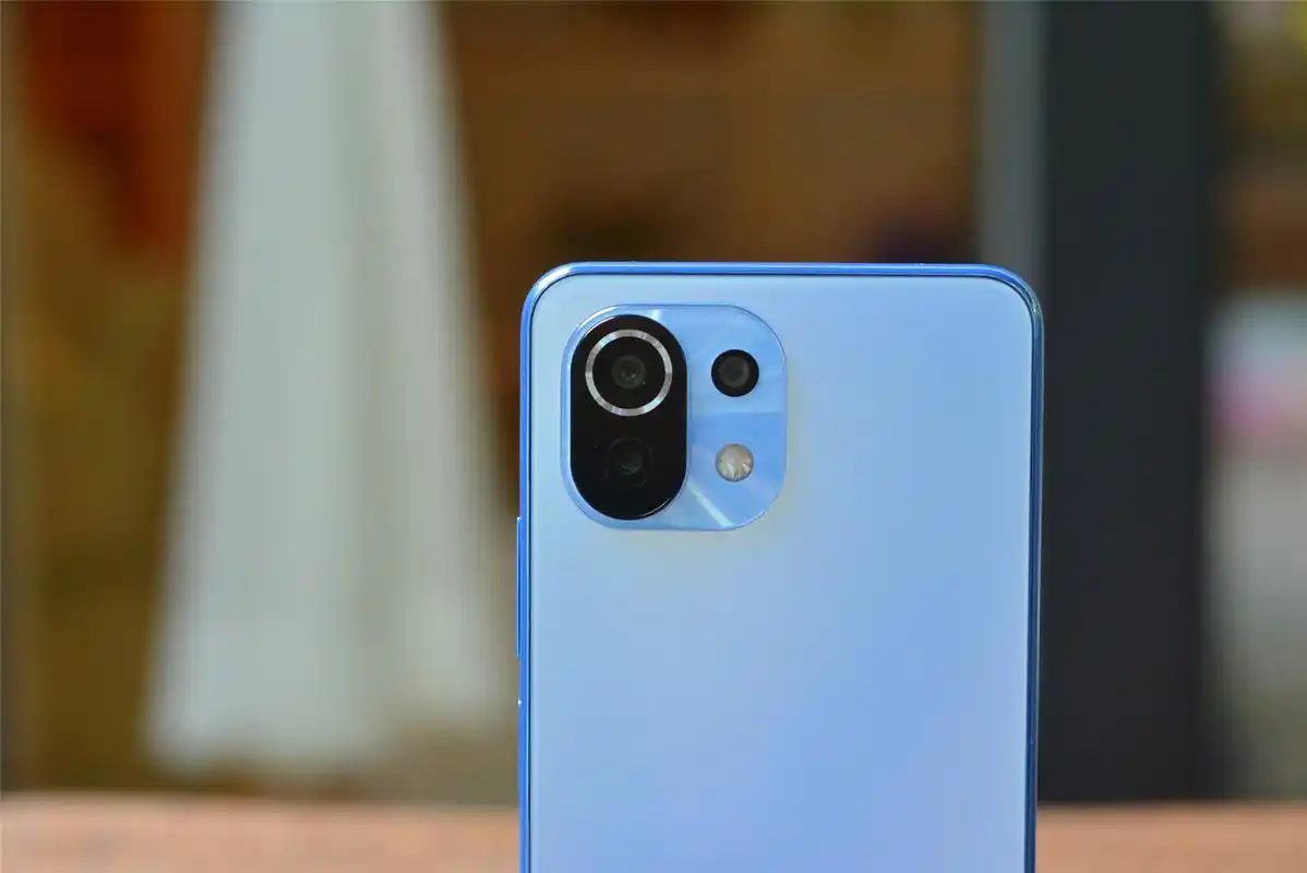 5g手机竟能如此轻薄小米11青春版令一众友商汗颜