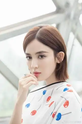 不过就算是女明星剪短发也不是都好看,鹅们剪发需谨慎啊