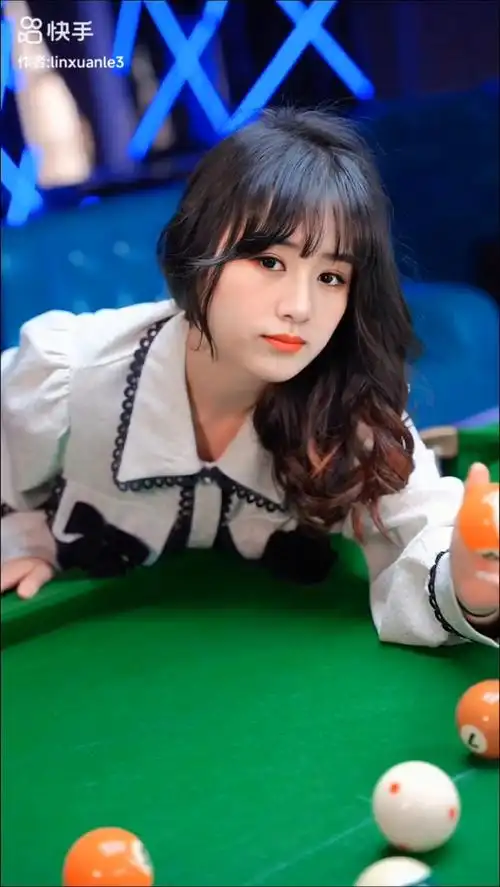 台球美女,你喜欢吗