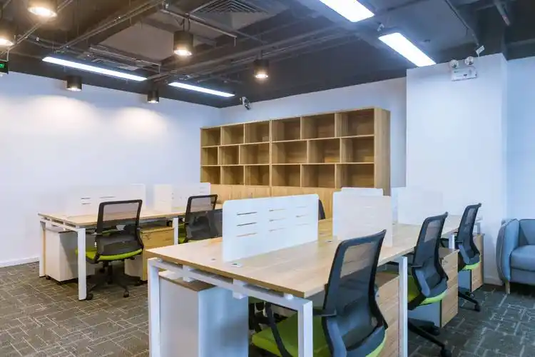 20平时尚简约风格办公室装修布局设计效果图