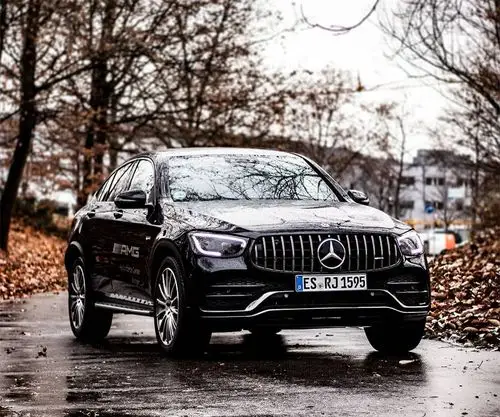 精致的运动感 新款梅赛德斯-amg glc 43 coupe海外实车