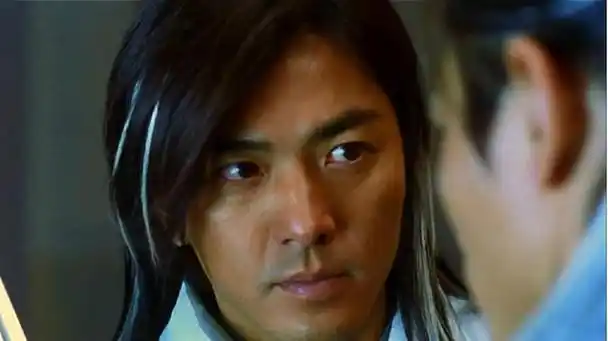 56岁郑伊健被偶遇,身段发福胡子拉碴,与古惑仔形象截然不同