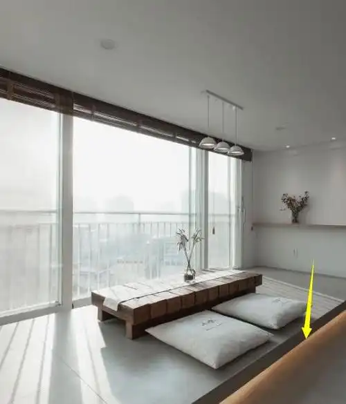 韩国人好小资,阳台不放洗衣机也不打柜子,打地台装灯带真有情调