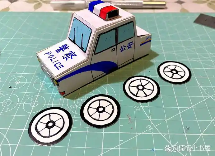 纸箱手工diy|废纸壳改造小警车