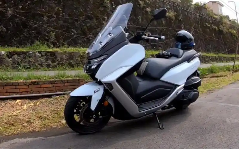 三阳sym maxsym 400 市售版实车赏析_哔哩哔哩_bilibili