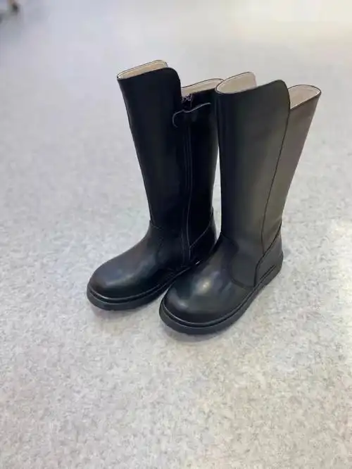 小女孩的爆款长靴